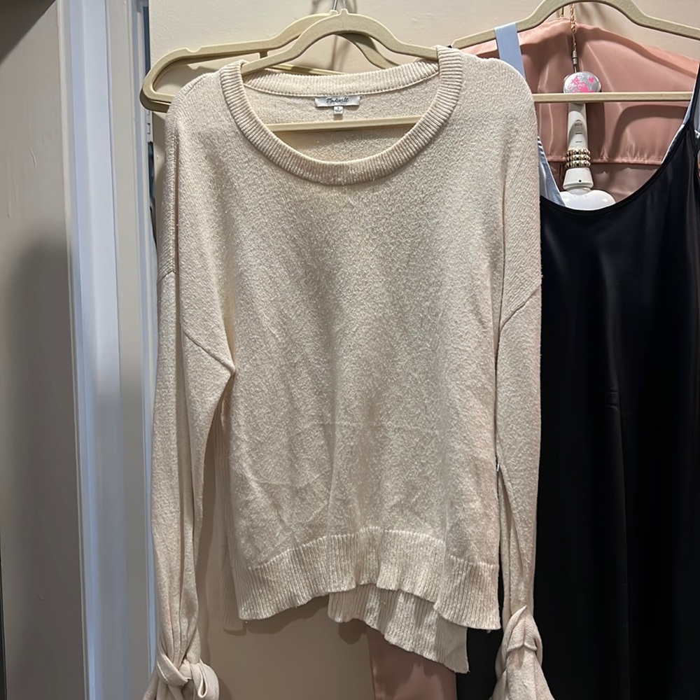 Madewell beige sweater with bow sleeves